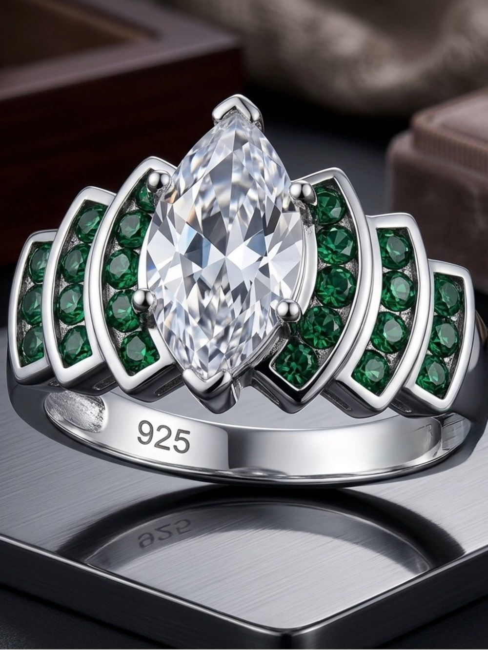 925 Sterling Silver Emerald Green CZ Marquise Clear Cut Statement Ring Size 8